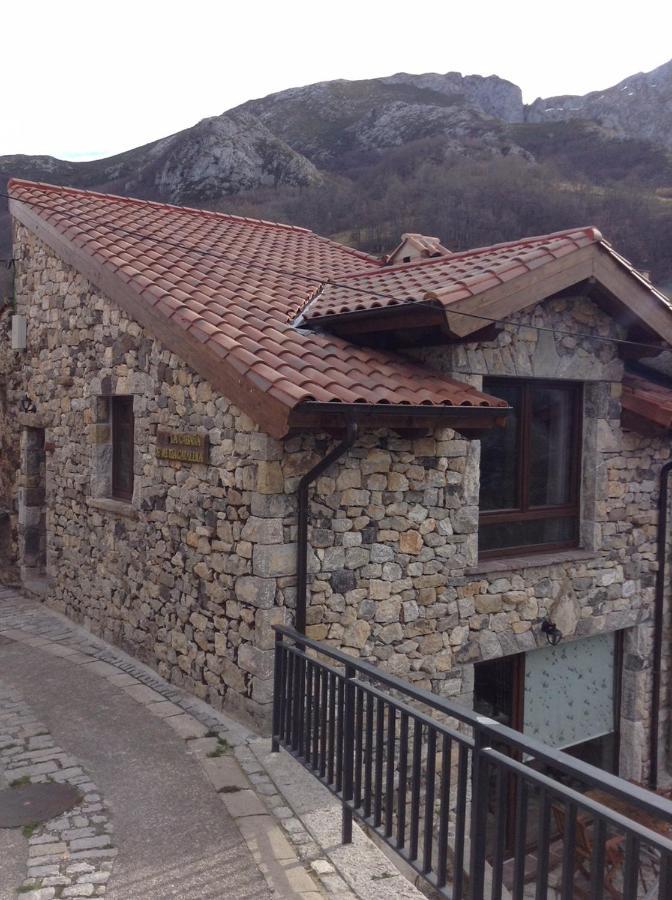 La Cabana De Catalina Sotres Buitenkant foto